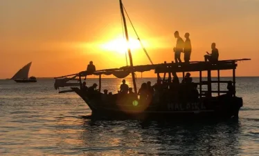 dhow sunset